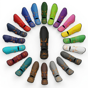 Vente en gros de protège-tibias de Muay Thai personnalisés avec impression sérigraphique, en cuir PU, pour le kickboxing, la MMA et les arts martiaux - Product Image 1