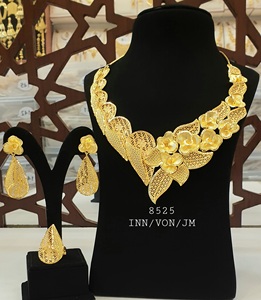 Juego de Joyería de Latón Chapado en Oro de 24K con Diseño Floral Vintage, Collar, Aretes y Anillo para Mujer, Joyería de Moda para Bodas, Fiestas y Compromisos - Product Image 1