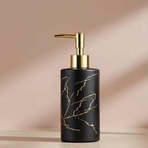 Dispensador de Jabón Estilo Mármol Blanco con Detalles Dorados para Decoración de Baños de Lujo, Ocasiones Festivas y Decoración de Baños para Huéspedes - Product Image 2