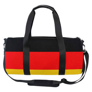 Sac de sport unisexe, nouveau design, en polyester, sac de voyage, logo personnalisé, style tendance pour femmes et hommes, imperméable et isolé - Product Image 2