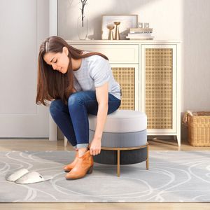 Pouf rembourré en tissu de lin avec pieds en métal doré et patins antidérapants - Tabourets et poufs - Product Image 2