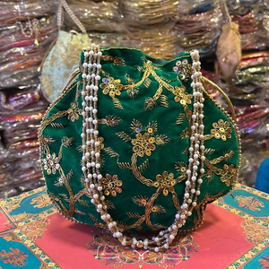 Meilleur sac Potli indien fait main brodé avec des bracelets perlés, magnifiques sacs Potli ethniques pour femmes avec travail Zari pour les fêtes - Product Image 5