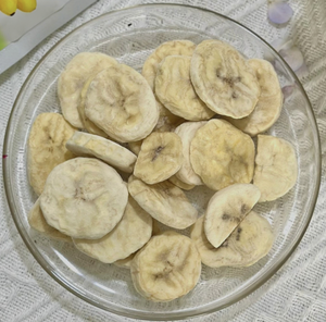Fruits de banane lyophilisés naturels de l'usine du Vietnam pour ingrédients de garniture de snacks, approvisionnement en vrac, emballage personnalisé, OEM - Product Image 1