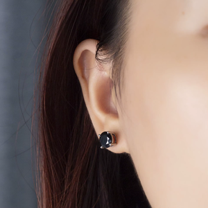 Pendientes de Diamantes Redondos Plateados con Corte Brillante para Mujer, Estilo Clásico para Uso Diario - Product Image 5
