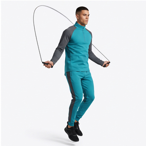 Survêtement unisexe personnalisé en coton et polyester léger, imprimé, performance 2-en-1, en molleton bouclette, pour la gym et l'entraînement - Product Image 4