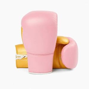 Gants de boxe sur mesure de dernière conception 2026, gants de boxe professionnels de qualité supérieure en cuir véritable avec logo personnalisé - Product Image 1