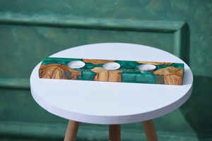 Bougeoir moderne artisanal en résine et en bois Fusion pour le salon, le bureau et les cadeaux. - Product Image 2