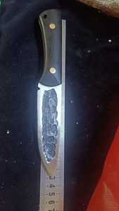 Cuchillo de caza y supervivencia de bolsillo, hecho a mano, con mango de madera y hoja de acero con alto contenido de carbono, con funda de cuero. - Product Image 6