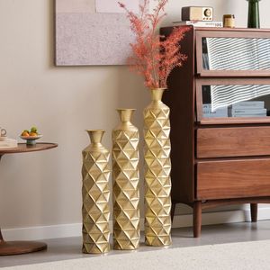 Set di 3 Vasi Decorativi in Metallo Effetto Invecchiato con Motivo Triangolare 3D, 85 cm e 75 cm, per Decorazione Casa - Product Image 6