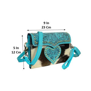 Bolso bandolera mini de cuero vacuno con diseño de corazón, turquesa occidental, hecho a mano, con correa de hombro ajustable, ¡muy vendido! - Product Image 2