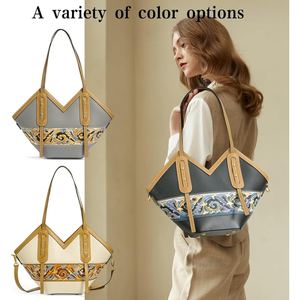 Bolso de Mano Moderno para Mujer, con Forma de Corona, Minimalista, Estructurado, de Cuero Genuino, Espacioso, para Trabajo y Negocios - Product Image 6