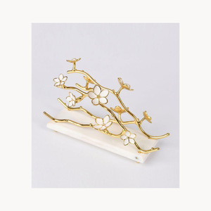 Modern Stylish Metal Napkin Holder New Arrival Customized New Design Table Tissue Organizer <b>Kitchen</b> <b>Accessory</b> - Product Image 4