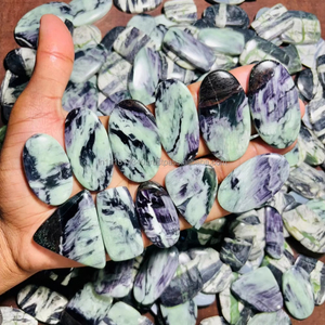 Kammererite Cabochon Formes Mixtes Pierre Libre de Créateur Bleu Naturel Cristal de Kammererite pour la Fabrication de Bijoux Lot en Gros - Product Image 1