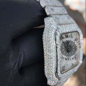 นาฬิกาข้อมือเพชรหรูสำหรับผู้ชาย Splendid Gift Jewelry ขนาด 28 มม. ประดับโมอิสซาไนต์ สีเงิน กลไก ETA แบบอนาล็อก ควอตซ์ คริสตัลแซฟไฟร์ กันน้ำ 10 เมตร - Product Image 4