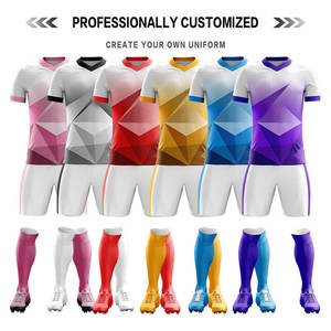 Tenue de football respirante pour homme 2026 en polyester/nylon, anti-bactérienne, séchage rapide, interlock, design personnalisé - Product Image 3