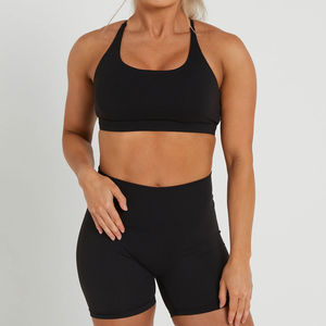 Conjunto de Leggings Cortos para Gimnasio y Yoga, Suaves y Ajustados, Top Deportivo con Tirantes Finos para Mujer, Shorts Deportivos para Ciclismo - Product Image 1