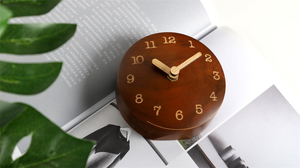 Reloj de Mesa 3D con Esfera de Madera - Product Image 3