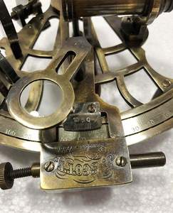 Sextante Náutico Antiguo, Astrolabio Marino Vintage, Instrumento de Navegación para Barcos, Decoración Náutica con Temática Pirata - Product Image 6