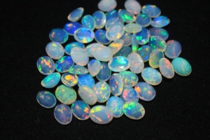 5x7mm Natural Welo Opal Oval Cut Gemstone with Play of Color/<b>Fire</b> Factory Direct Supply for Jewelry Making - Product Image 4