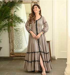 ชุดแต่งงานชายหาด ชุดเดรสยาวคอวีผ้าไหมพิมพ์ลายลำลองสไตล์โบฮีเมียน แขนยาวไขว้ สำหรับผู้หญิง - Product Image 1