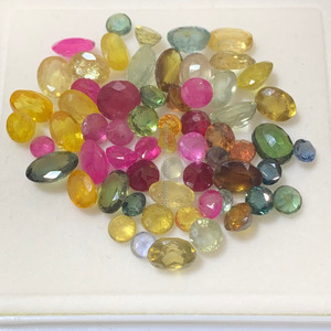 Zafiro Azul Natural y Rubí Rojo de 0.8-2.6mm, Corte Pera, Piedra Preciosa de Tailandia y África por Quilate - Product Image 2