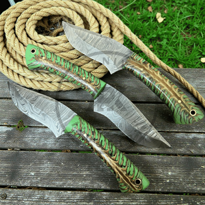 Couteau de chasse et de boucher artisanal en acier Damas à lame fixe, manche en résine acrylique, qualité industrielle OEM - Product Image 5