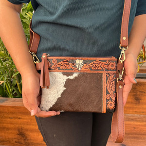 Western Patterned Leather Cowhide Fur Handbag Hand Tooled Carving Leather Tassel Boho Hot Sale Fur Sling Bag for Women - Product Image 2