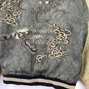 Veste Sukajan d'hiver à col mandarin et capuche en toile patchwork personnalisée de qualité supérieure, broderie de faucon, souvenir japonais OEM - Product Image 6