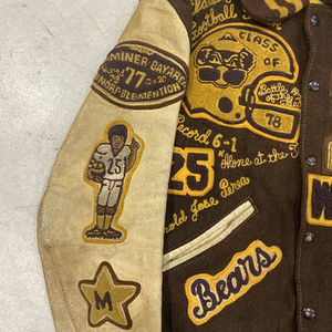 Chaqueta Varsity con Parches de Chenilla Bordados Personalizados, Cuello Alto, Cierre de Cremallera, Diseño Universitario, Estilo Béisbol - Product Image 4