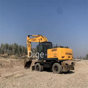 Excavateur à roues moyennes Hyundai 210W-7 d'occasion avec peinture originale Machines durables 305LC 330 350 305L avec EPA en vente bon marché - Product Image 5