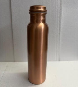 ภาชนะทองแดงขัดเงาขายส่ง - ภาชนะสำหรับดื่มแบบอายุรเวทโบราณพร้อมลวดลายสวยงาม - Product Image 1