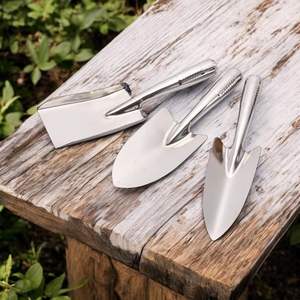 Kit de herramientas de jardinería de acero pulido profesional con podadora, pala y horquilla para trabajos de paisajismo - Product Image 6