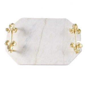 Plateau rectangulaire en marbre créatif et polyvalent en métal, élégant pour servir et décorer n'importe quel espace, design moderne et multifonctionnel - Product Image 2