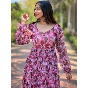 ชุดเดรสแม็กซี่ผ้าชีฟองลายดอกไม้สีชมพูสำหรับผู้หญิง คอวี แขนยาว ชุดเดรสสำหรับงานปาร์ตี้สุดหรู - Product Image 3