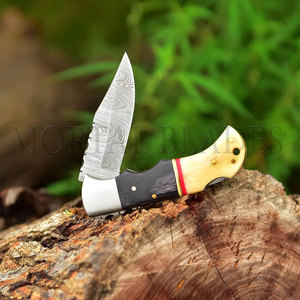 Cuchillo Plegable de Acero de Damasco Personalizable de Alta Calidad con Mango de Hueso, Herramienta Multifuncional Superior para Uso en Exteriores - Product Image 4