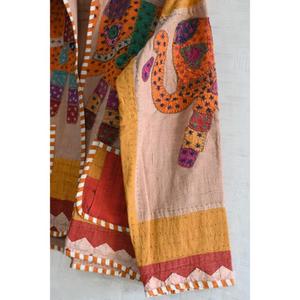 เสื้อแจ็คเก็ตผ้าฝ้ายปักลายคัมบาดิยาอินเดีย ทำมือ ระบายอากาศได้ดี เป็นมิตรกับสิ่งแวดล้อม ลายดอกไม้ สำหรับฤดูหนาว/ฤดูใบไม้ร่วง สไตล์โบโฮ วินเทจ สำหรับผู้หญิง - Product Image 2