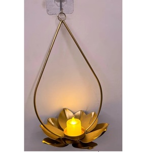 Porte-bougie suspendu en métal doré écologique, qualité supérieure, finition plaquée or, prix de gros - Product Image 1