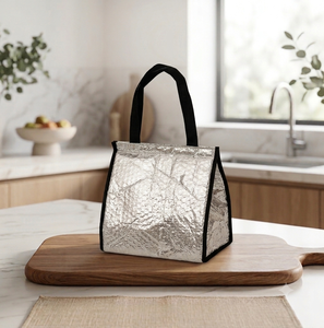 Bolsa Térmica Reutilizable con Cordón, Logotipo Personalizable, para Alimentos Calientes y Fríos - Product Image 1