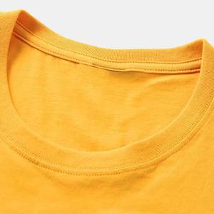 Camiseta Deportiva para Hombre con Tela que Absorbe la Humedad, Diseño Atlético de Manga Corta, Ajuste Cómodo para Fitness - Product Image 5