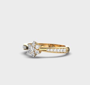Anillo de Compromiso Clásico con Racimo de Diamantes en Oro Amarillo con Engaste Pavé para Mujer - Product Image 2