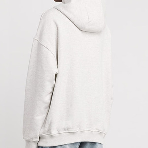 เสื้อฮู้ดดี้สีเทาอ่อนทรงโอเวอร์ไซส์ ผ้าโพลีเอสเตอร์/เรยอนเนื้อนุ่ม ทรงหลวม กระเป๋าเรียบง่าย ใส่ได้ทั้งชายและหญิง เหมาะสำหรับฤดูหนาว สวมใส่สบายๆ ในชีวิตประจำวัน - Product Image 3