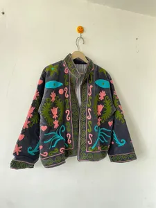 Chaqueta de terciopelo bordada a mano para mujer, estilo bohemio, vintage, étnico, estilo Suzani, abierta por delante, corta. - Product Image 2