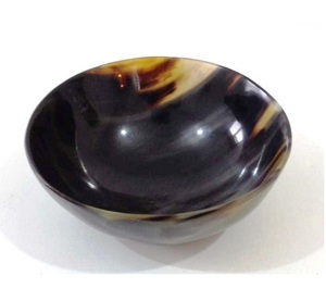 Bol de service en corne, dernier modèle, écologique, design moderne, tons bruns, poli, léger, minimaliste, pour les fêtes - Product Image 3