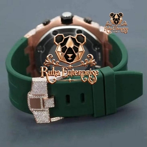 Stylish <b>Women</b> Fashion <b>Watch</b> with a Decorative Bezel, Refined Dial and Comfortable Rubber Band - Product Image 3