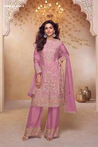 Conjunto de traje Salwar con bordado y trabajo manual de calidad india para festivales, fabricado en India, moda femenina. - Product Image 4