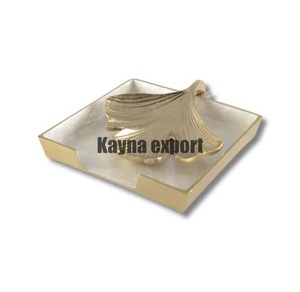 Portapañuelos Decorativo de Aluminio con Diseño de Pájaro, Artesanía Moderna de Lujo, Acabado en Esmalte y Chapado en Oro - Product Image 4