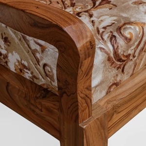 Chaise de salle à manger en teck massif de qualité avec dossier en rotin tressé pour usage intérieur. - Product Image 4