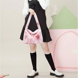 Sac fourre-tout matelassé en fausse fourrure pour femme, style mode hiver, petit sac à main en peluche Sherpa personnalisé - Product Image 4