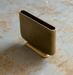 Vase à fleurs en métal antique fait à la main pour salon décor de mariage en aluminium massif coulé meilleur vendeur caractéristique du sol en laiton - Product Image 2