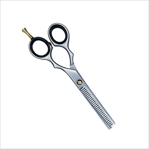 กรรไกรตัดผมมืออาชีพเหล็กญี่ปุ่นขนาด 6.0 นิ้ว กรรไกรตัดแต่งทรงผม กรรไกรซอยผม กรรไกรตัดผม - Product Image 4